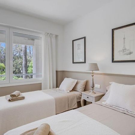 Beach-Line Apartment With 3 Bedrooms In Estepona Buitenkant foto